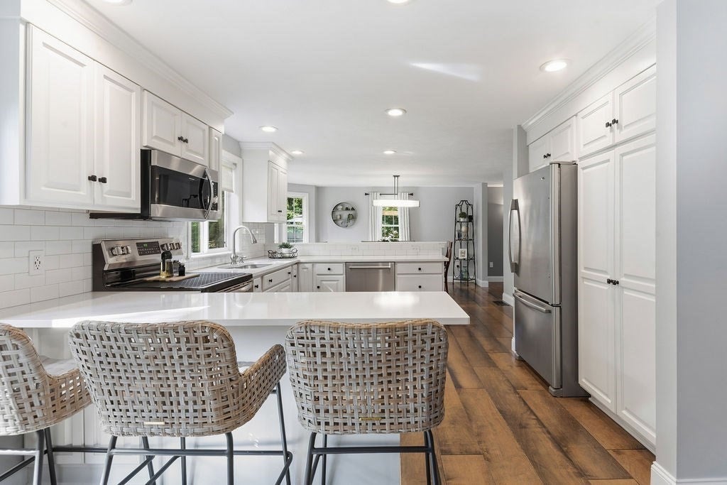 15 River Edge Rd, Mansfield, MA, 15 River Edge Rd, Mansfield, MA Photo #15