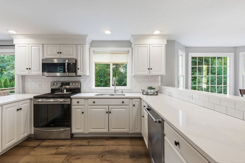 15 River Edge Rd, Mansfield, MA, 15 River Edge Rd, Mansfield, MA Photo #17