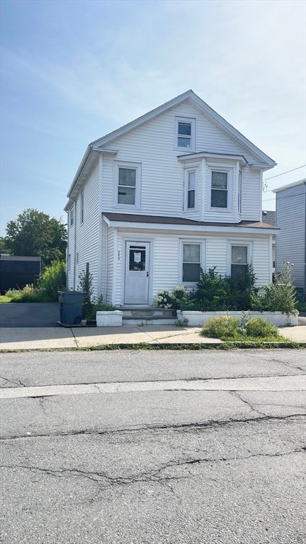Photo of 209 Fayette St, Lynn, MA 01902 (MLS # 73552427)