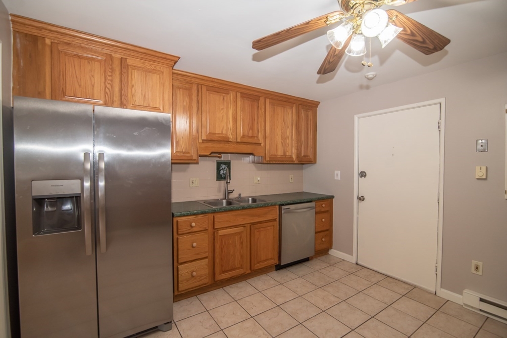 Concord, New Hampshire 03301, United States, 2 Bedrooms Bedrooms, ,2 BathroomsBathrooms,Residential,Active,194858