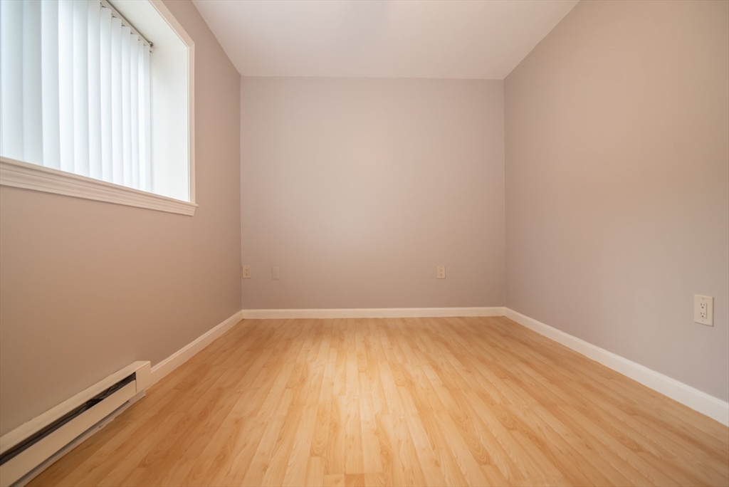 Concord, New Hampshire 03301, United States, 2 Bedrooms Bedrooms, ,2 BathroomsBathrooms,Residential,Active,194858