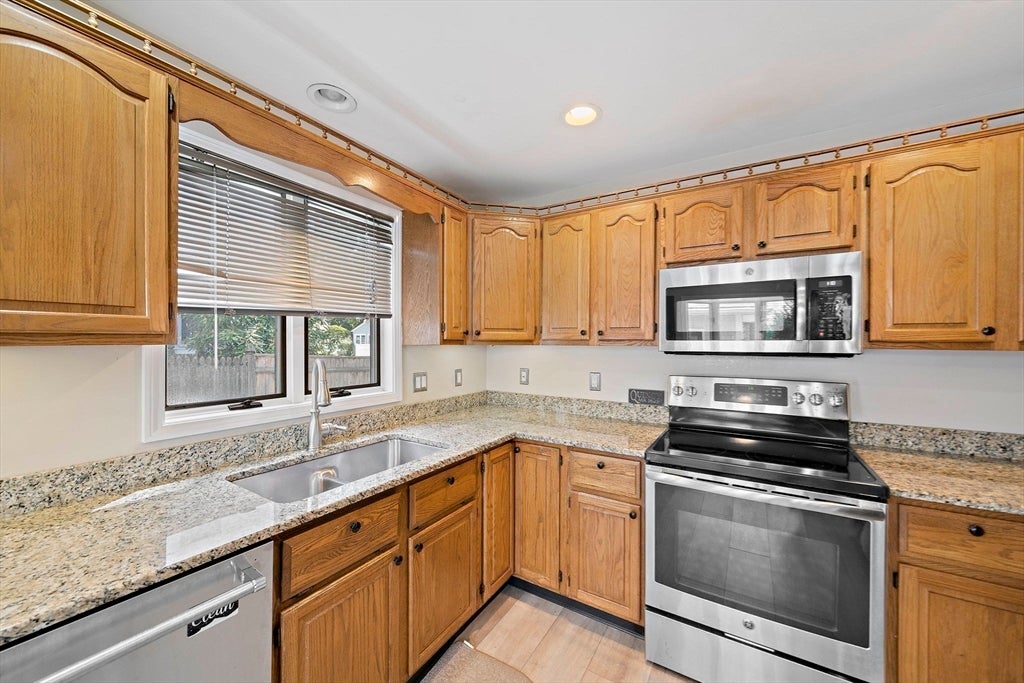 3 Moreland Road, Quincy, MA, 3 Moreland Road, Quincy, MA Photo #12