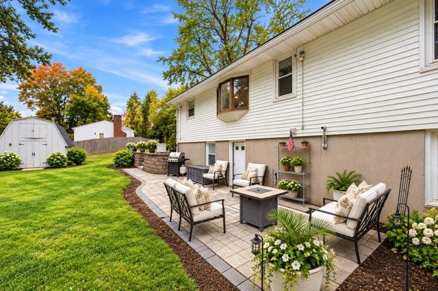 85 Peros Dr, Agawam, MA Photo #16