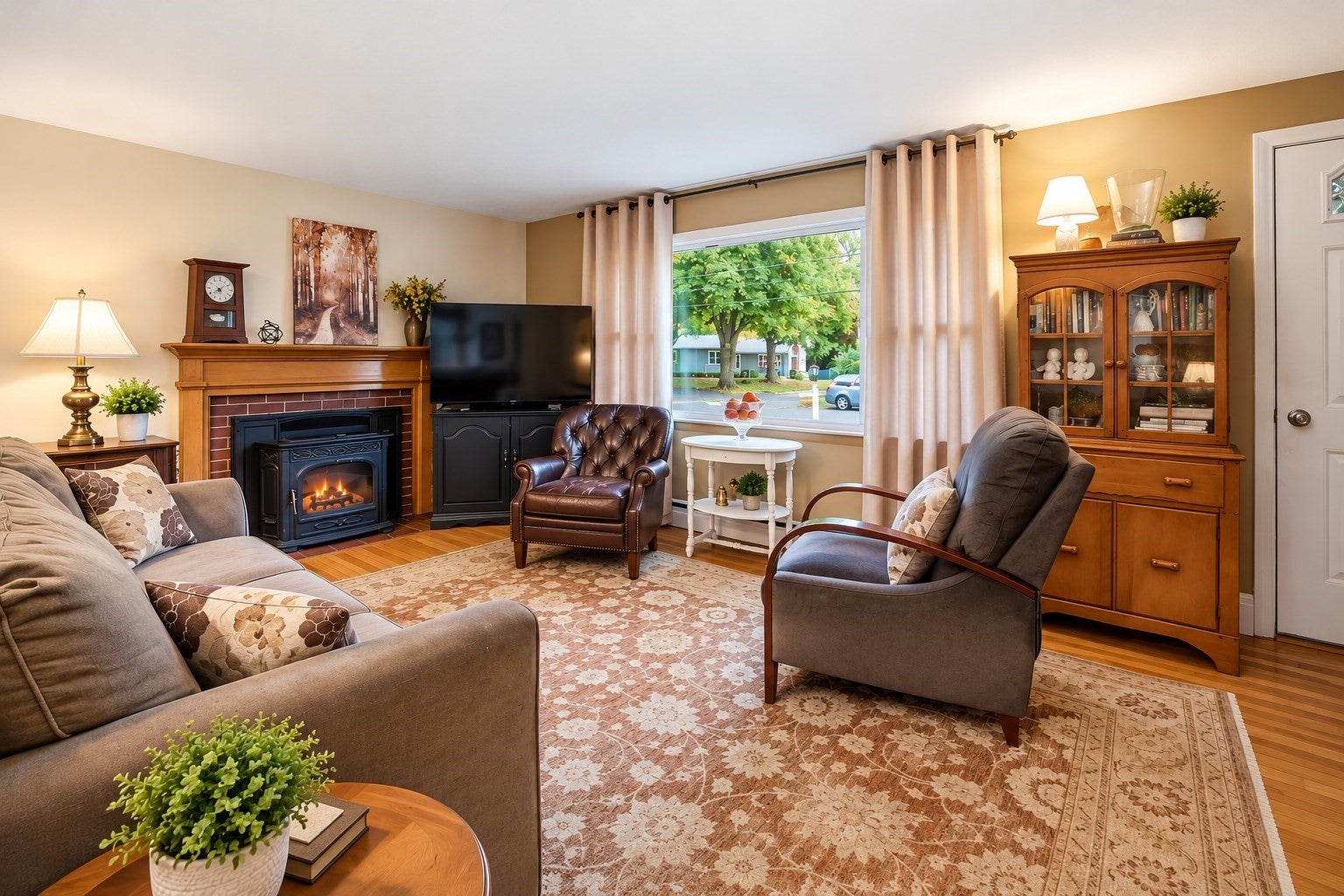 85 Peros Dr, Agawam, MA Photo #3