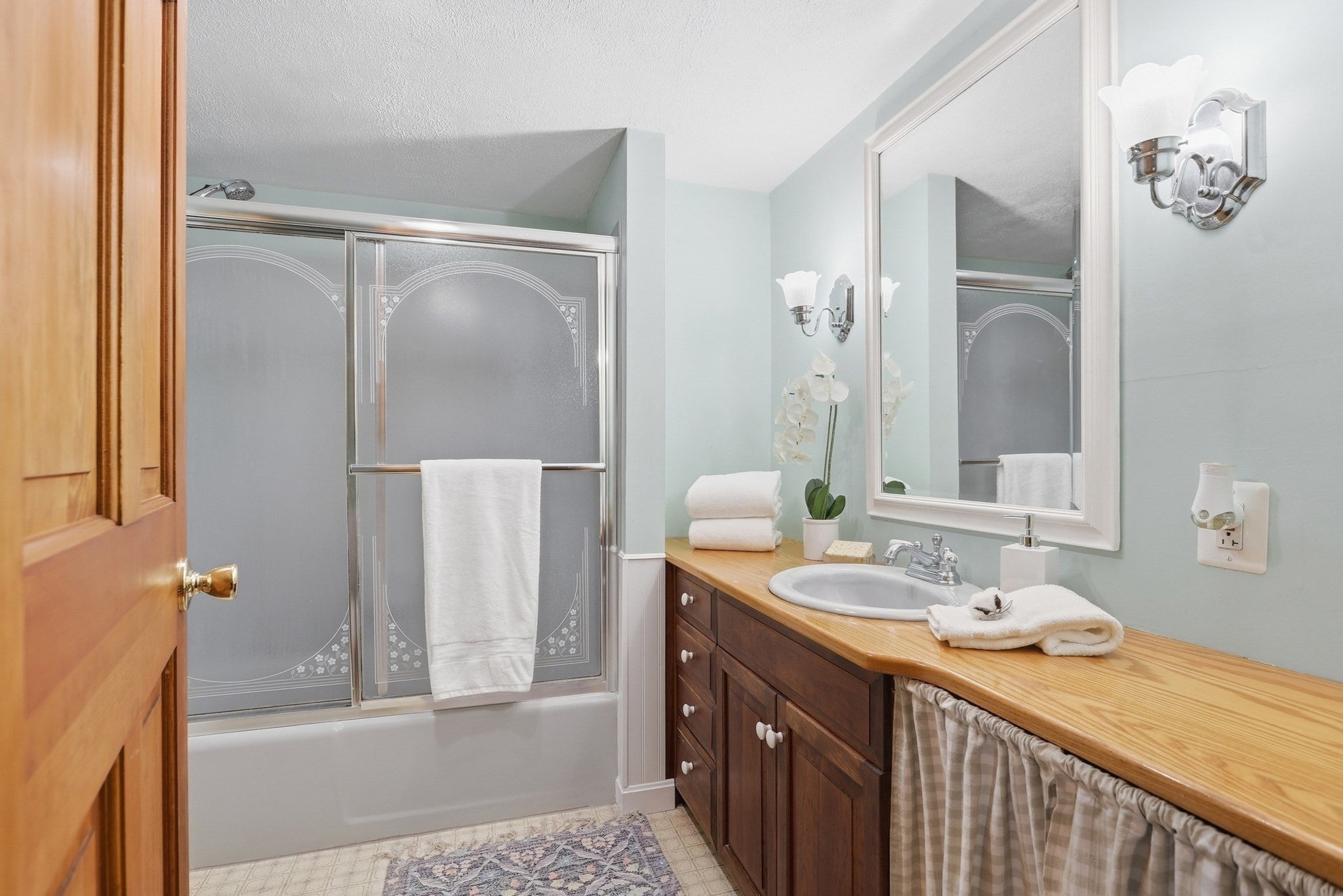 5 Lowell Rd, Westford, MA, 5 Lowell Rd, Westford, MA Photo #17