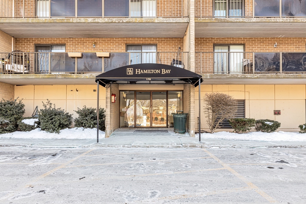 175 Quincy Shore Dr B23