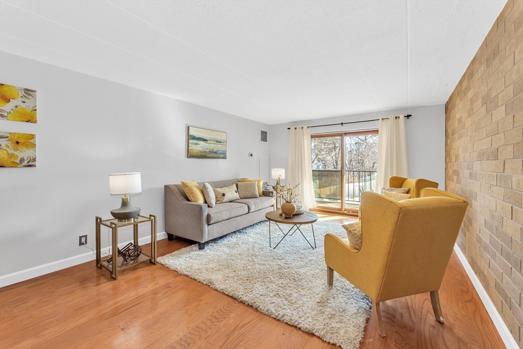 175 Quincy Shore Dr B23