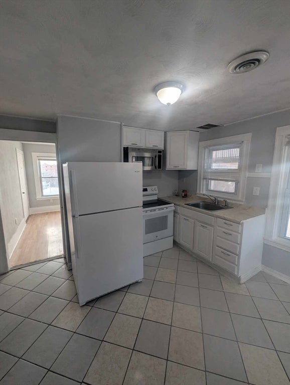 17 Ward St, Worcester, MA, 17 Ward St, Worcester, MA Photo #8