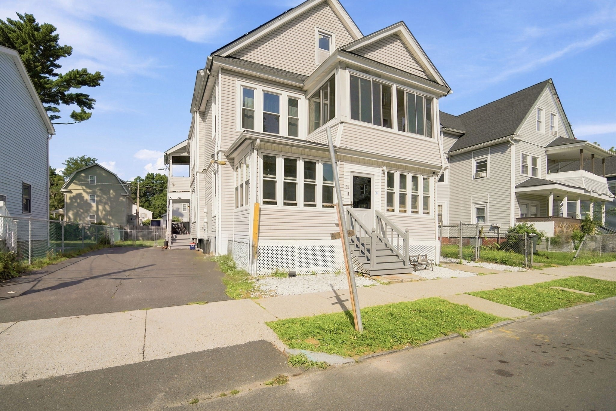 102-104 Cambridge St