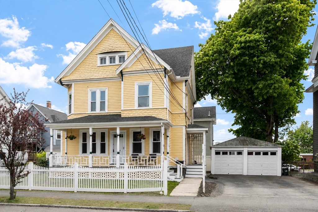 26-26A Richardson Avenue, Wakefield, MA Photo #1