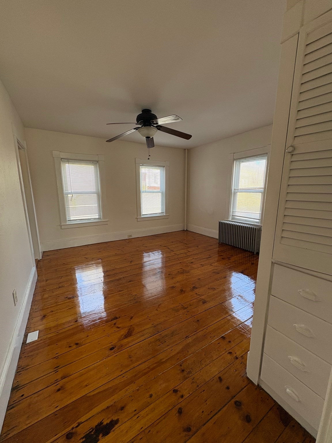 4 Fuller Ct. 4
