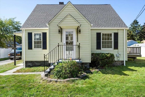 298 GREENWOOD ST, WORCESTER, MA 01607 - Image a9aa87caaadefdff2853a610b7da6b2d/1873033386