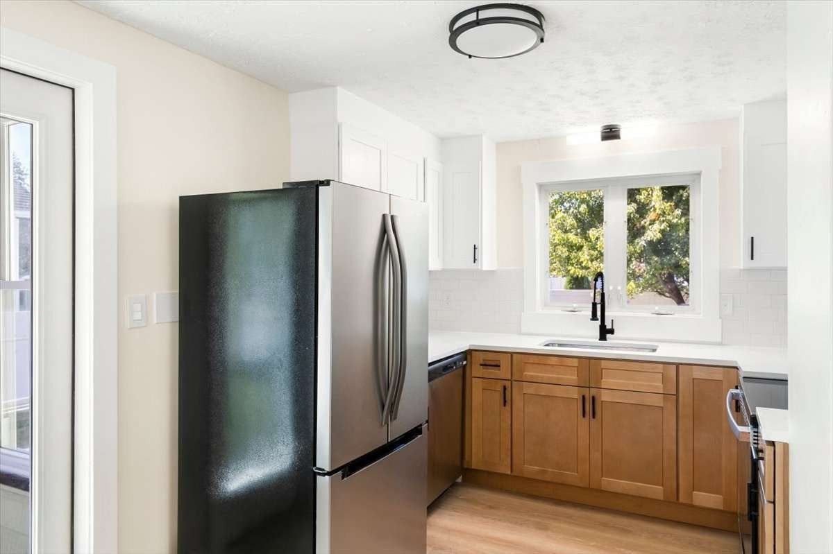 298 Greenwood St, Worcester, MA, 298 Greenwood St, Worcester, MA Photo #11