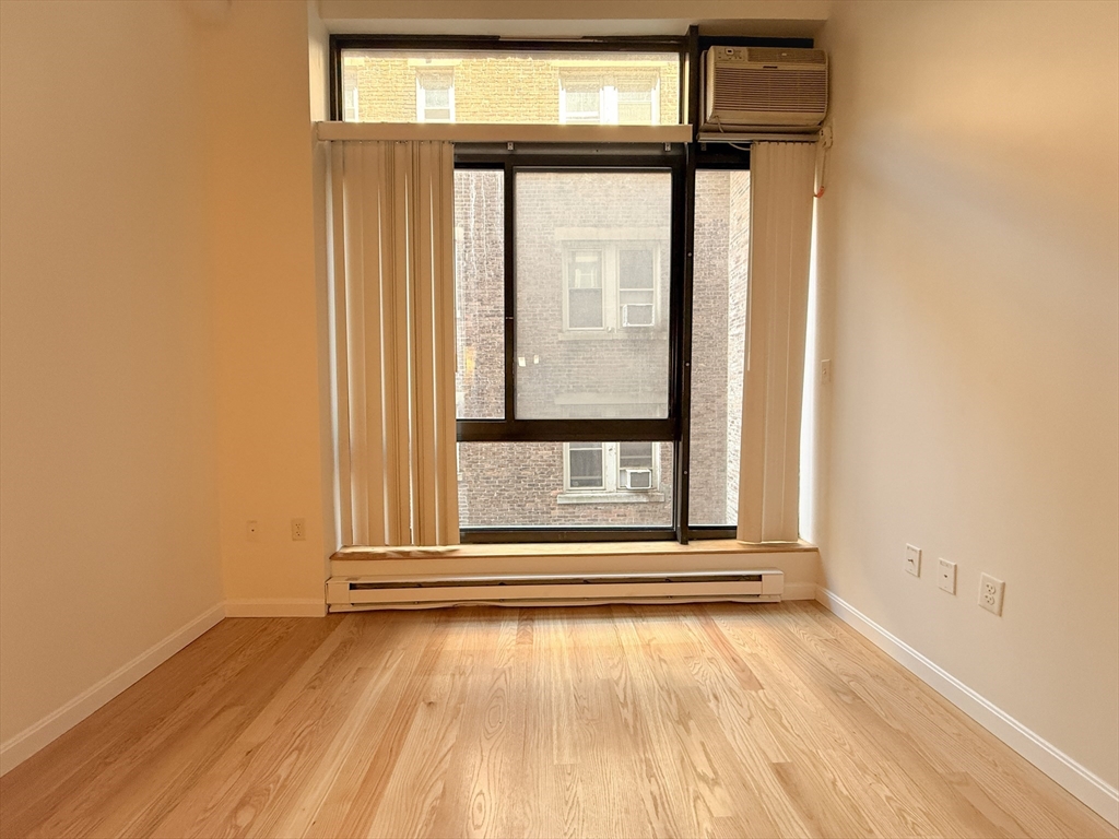 12 Stoneholm St 309
