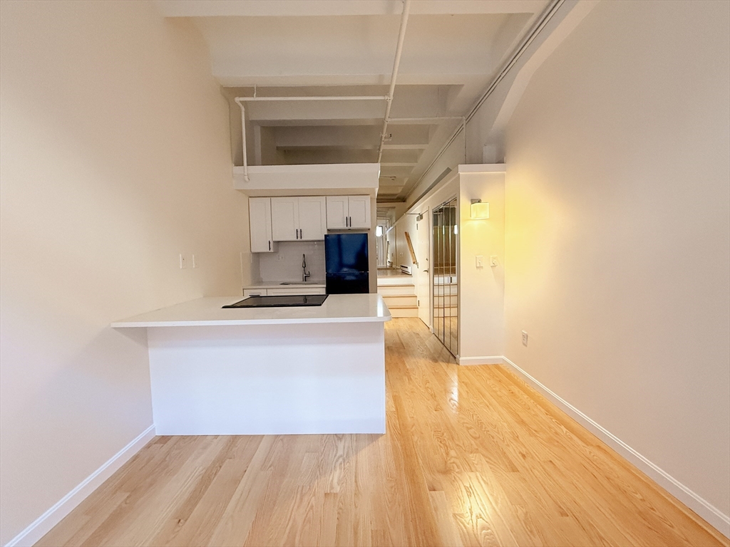 12 Stoneholm St 309