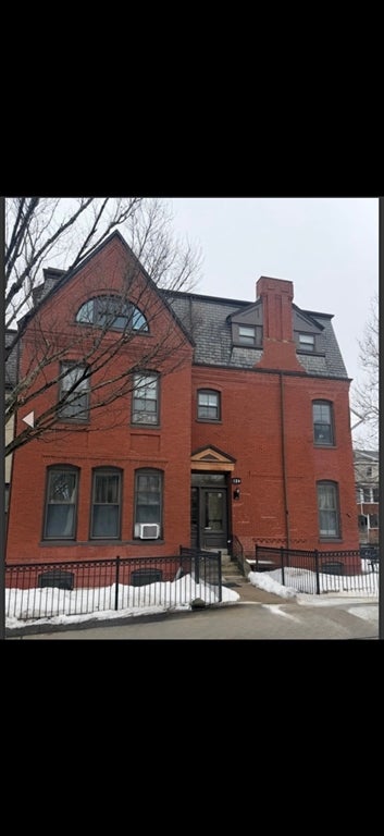 Photo of 124 Summer St, Somerville, MA