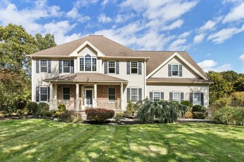 1 Settlers Dr Lakeville MA 02347