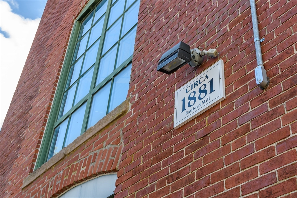 14 Sanford St 56