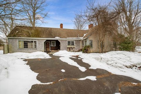 2 Country Club Dr Halifax MA 02338