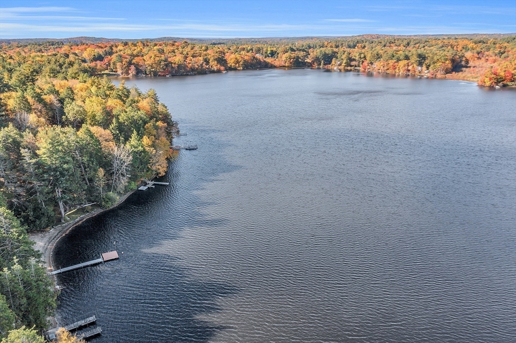 26 Fort Pond Road