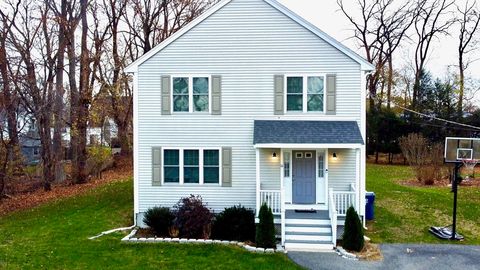 16 Pearl St East Bridgewater MA 02333