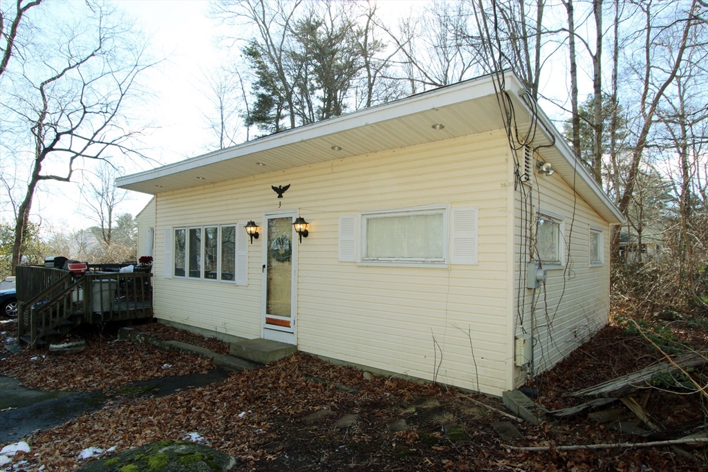 3 Carrie Street