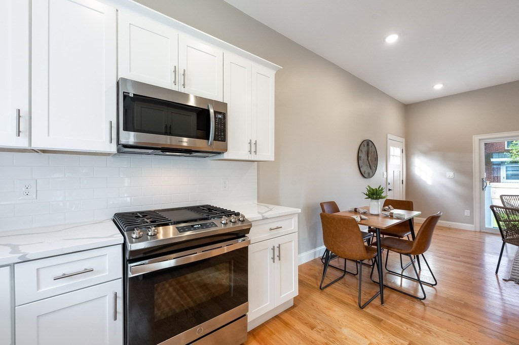 Photo 7 of 24 of 25 Conant St 1 condo