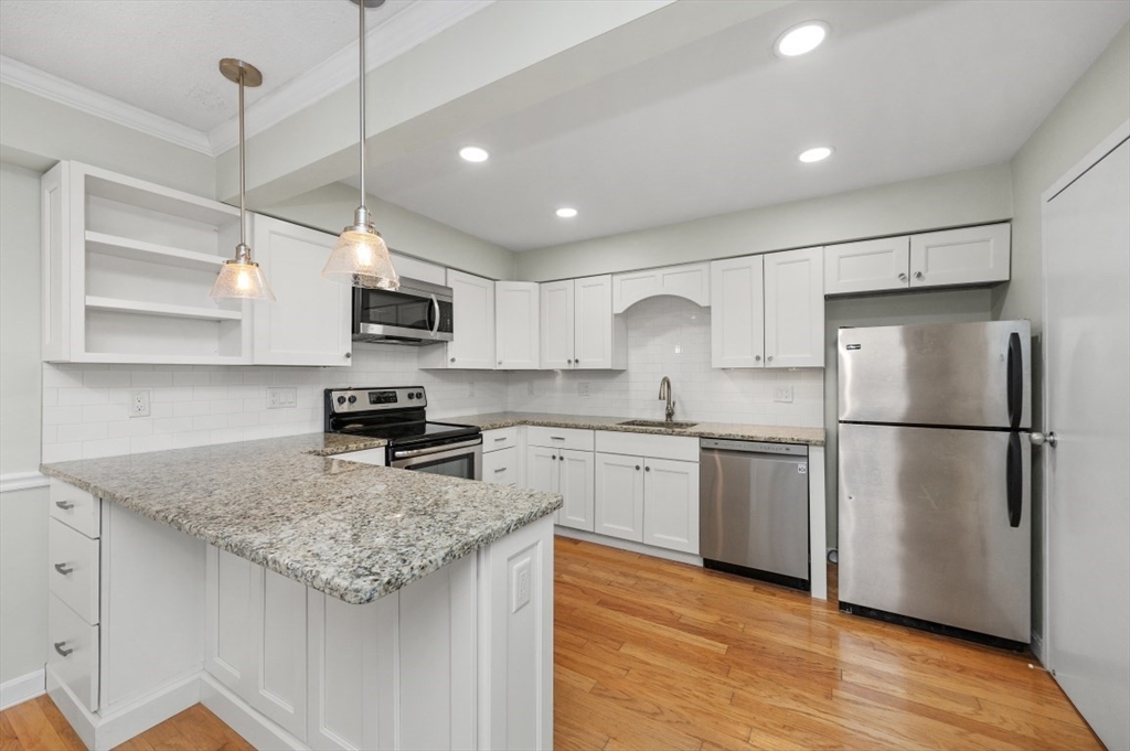 106 13th St 105