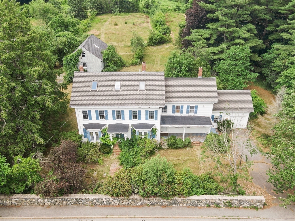 245 Elm St