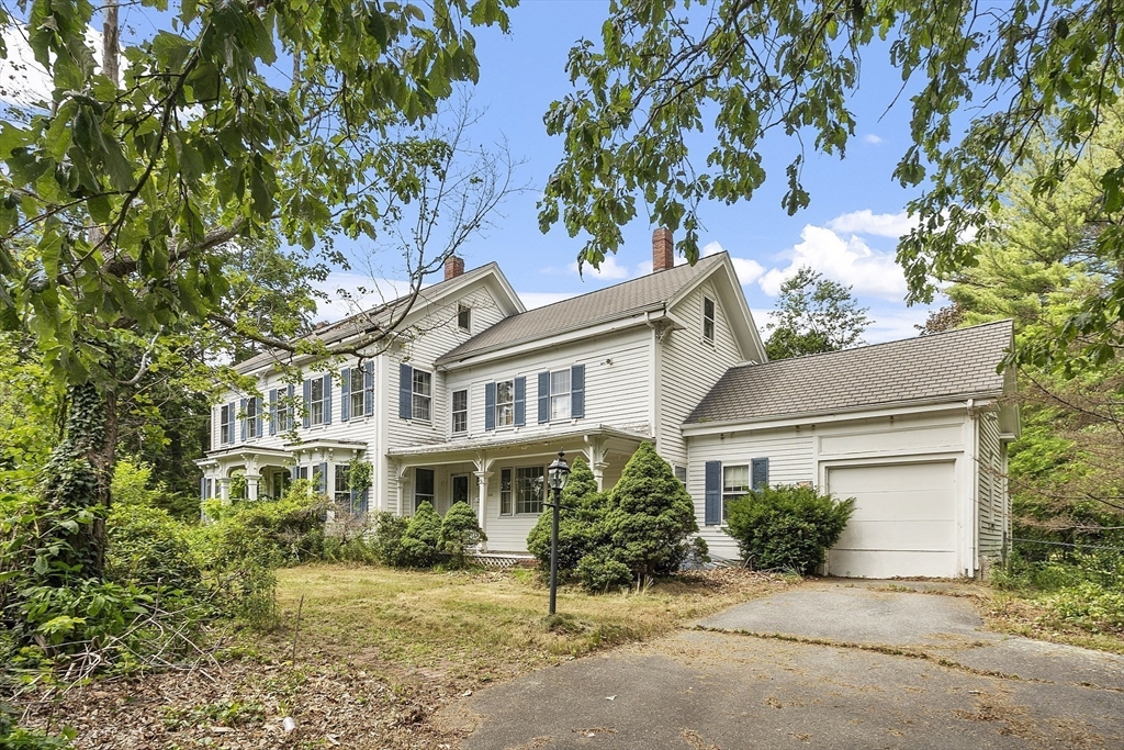 245 Elm St