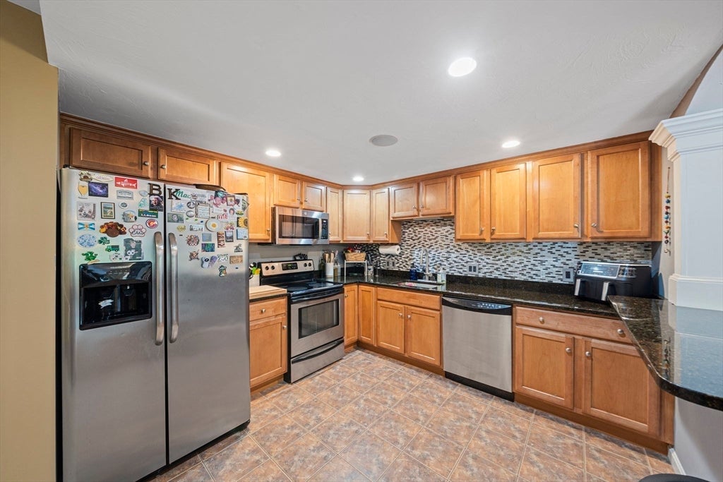 222 Tamarack Lane #222, Abington, MA, 222 Tamarack Lane #222, Abington, MA Photo #11