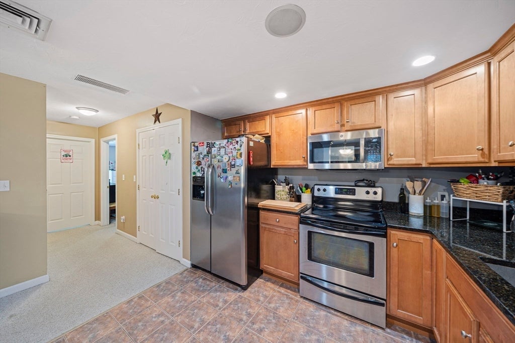 222 Tamarack Lane #222, Abington, MA, 222 Tamarack Lane #222, Abington, MA Photo #12