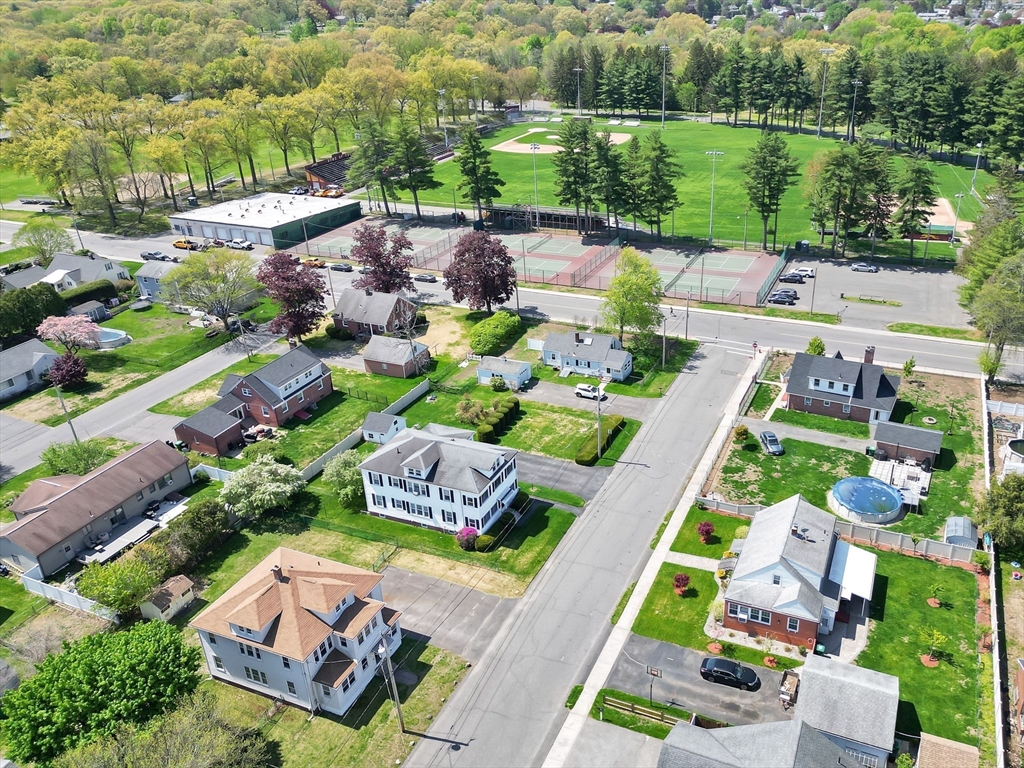 157 Sunnymeade Ave