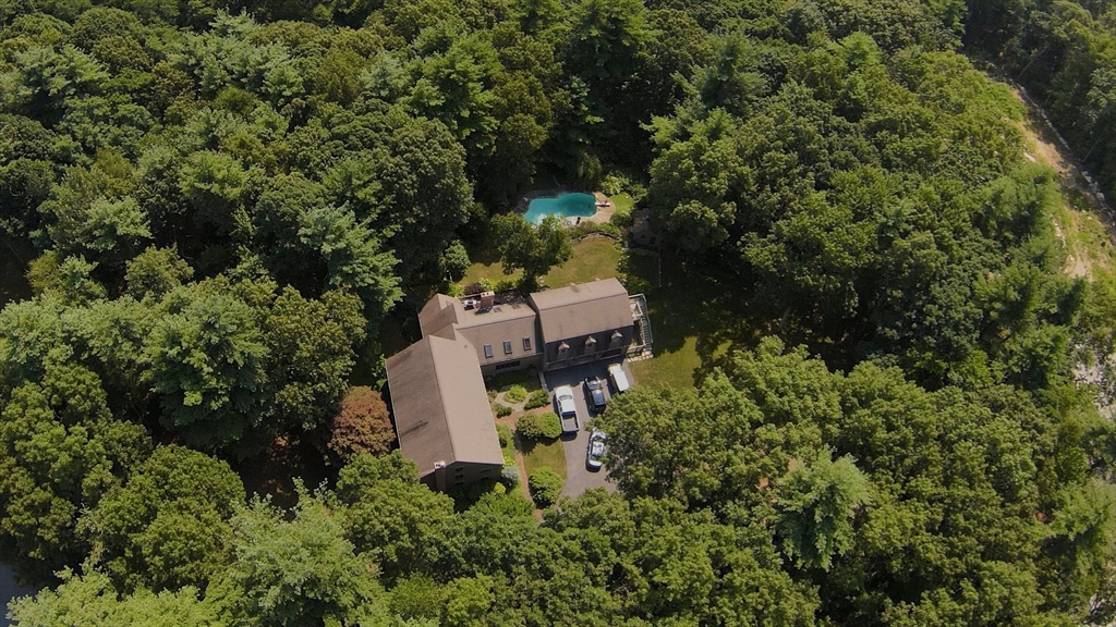 9 Stratton Drive