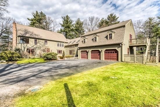 9 Stratton Drive