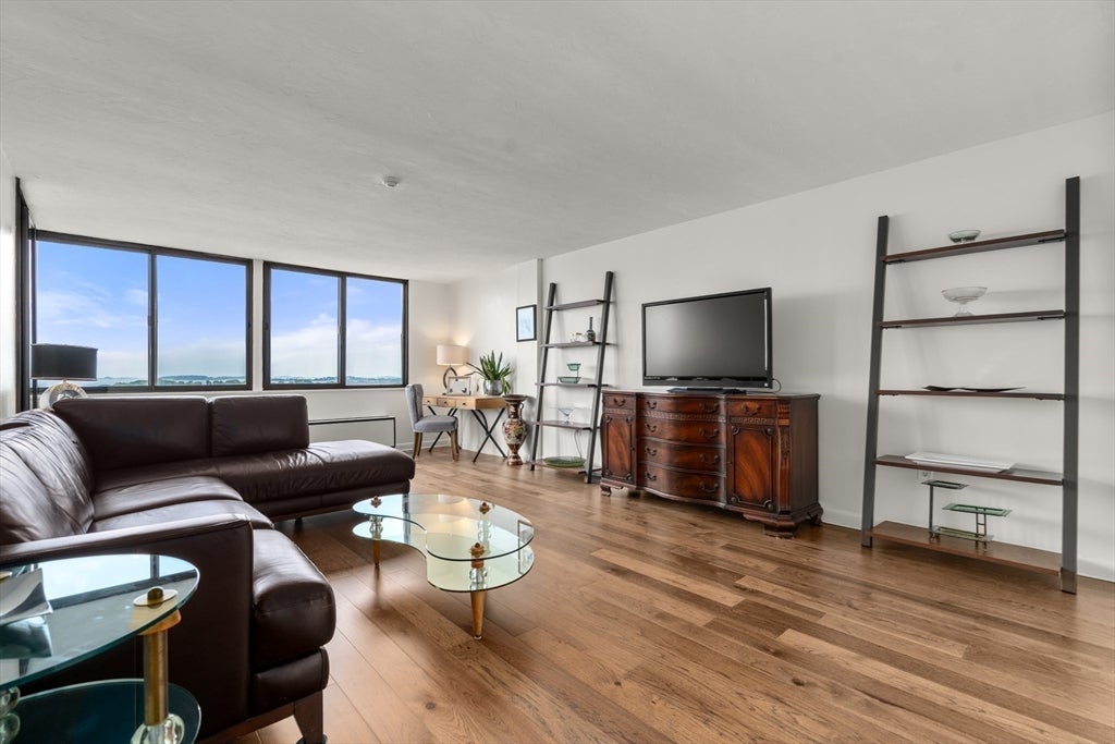 77 Adams St #1206, Quincy, MA, 77 Adams St #1206, Quincy, MA Photo #1