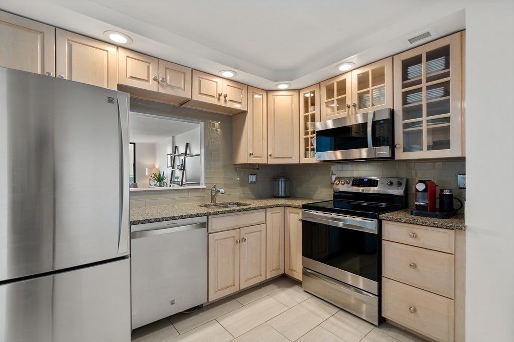 77 Adams St #1206, Quincy, MA, 77 Adams St #1206, Quincy, MA Photo #13