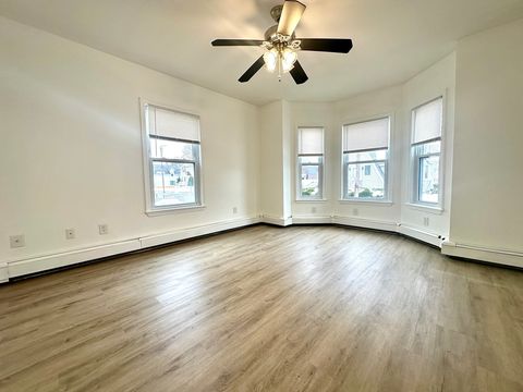 Photo of 11 Carlton St #1, Peabody, MA 01960 (MLS # 73494253)