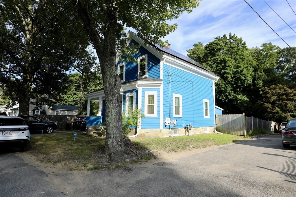 26 Hampden Ave