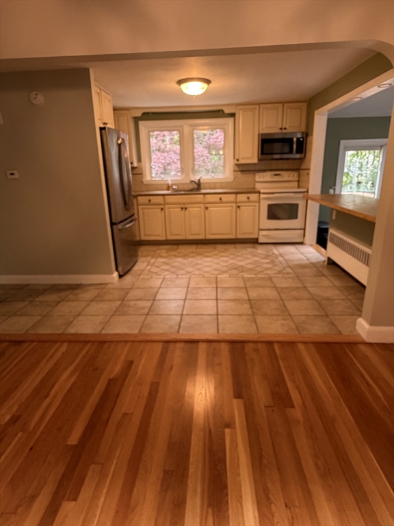 7 Wayne Dr, Foxboro, MA, 7 Wayne Dr, Foxboro, MA Photo #7