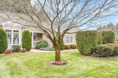 54 High Pine Cir 54 Wilbraham MA 01095