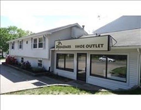 Photo of 260 S Main St, Bellingham, MA 02019 (MLS # 73595068)