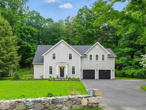 98 Great Plain Ave Wellesley MA 02482
