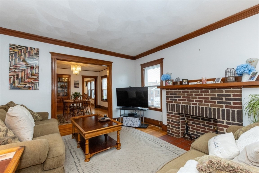 Belmont, Massachusetts 02478, United States, 2 Bedrooms Bedrooms, ,1 BathroomBathrooms,Residential,Active,249542