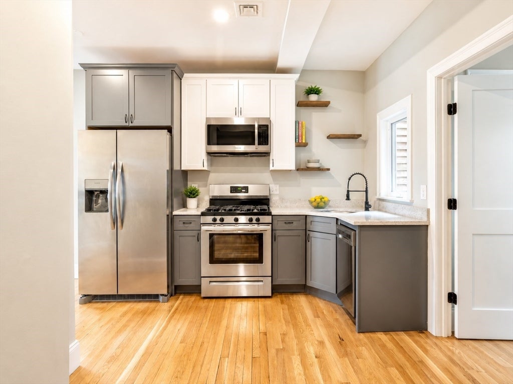 619 East 5th St #1, Boston, MA Photo #23