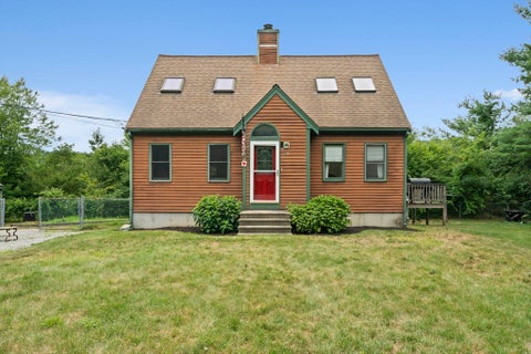 Photo of 190 Monroe St, Pembroke, MA 02359 (MLS # 73554425)