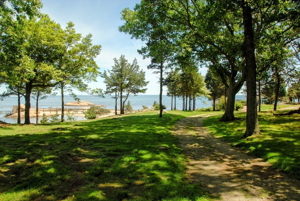 3 Nonquitt Ave, Dartmouth, MA Photo #34