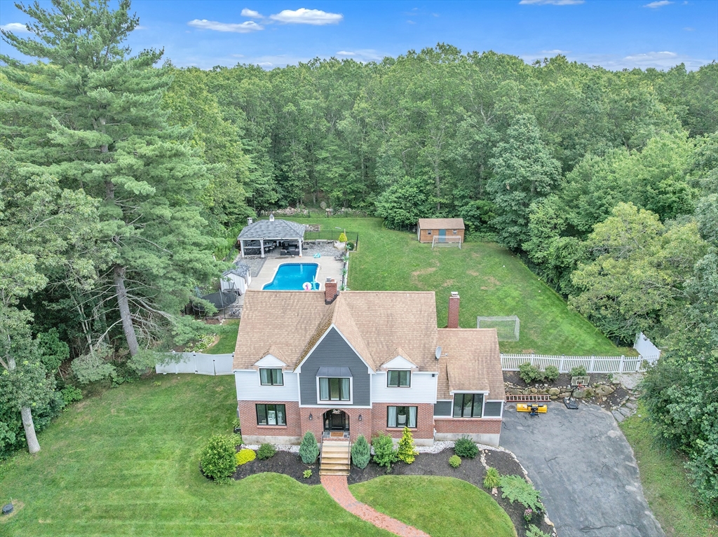 8 Pine Needle Rd