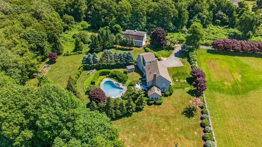 665 Horseneck Rd