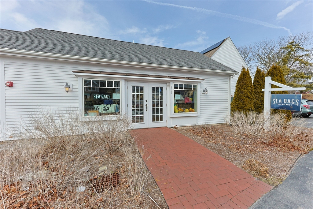 605 Main St